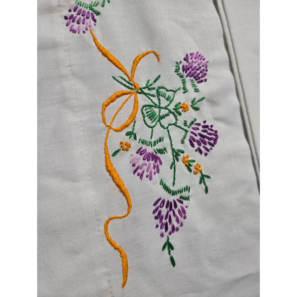 Vtg Floral Hand-Embroidered 2 Pillowcases Cross stitched White Grandmacore Chic